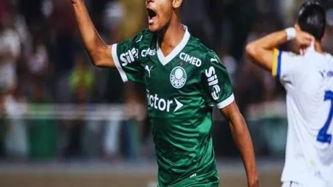 大乐透期号专家推荐：鹈鹕主场能否阻骑士